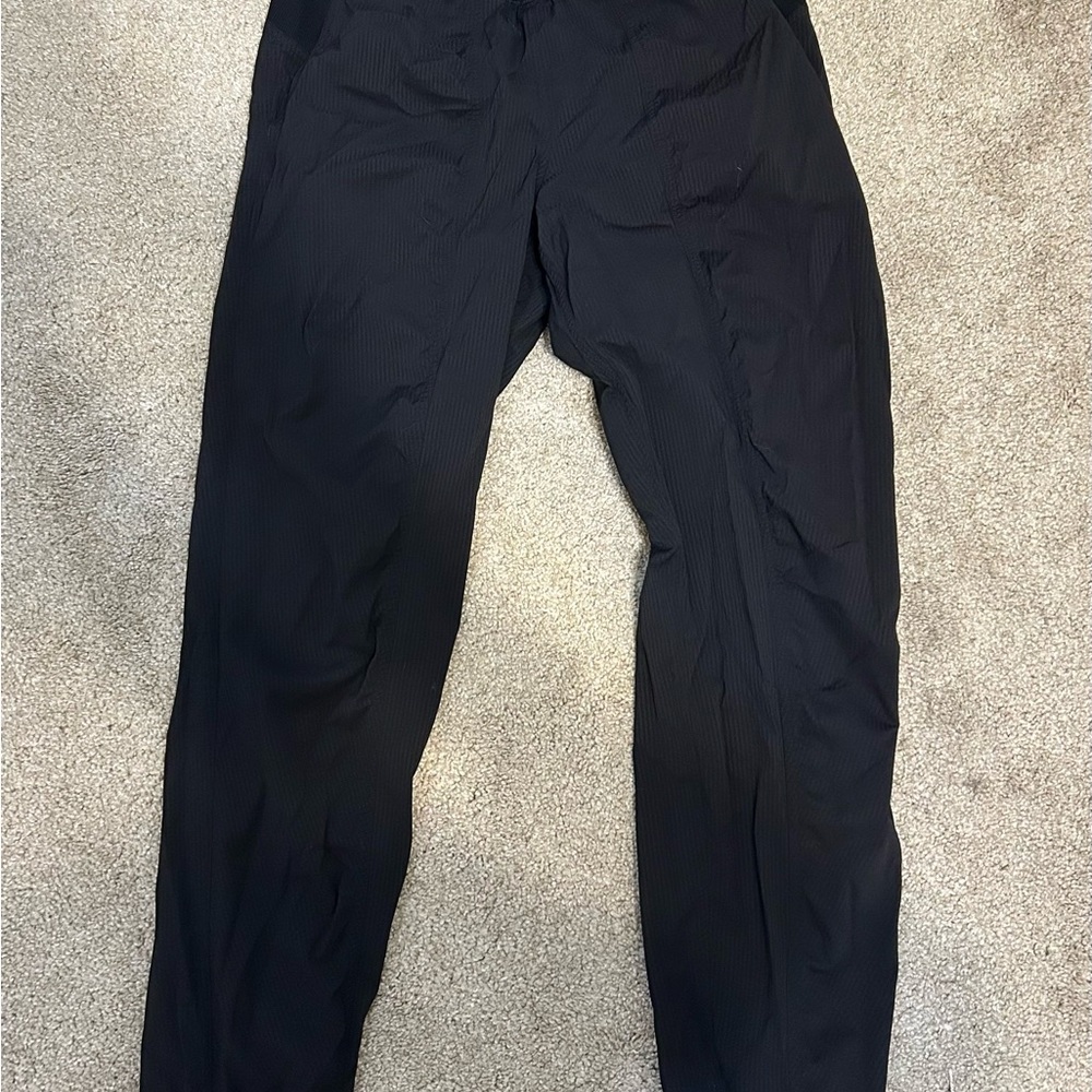 lululemon athletica Black Dance Studio Mid-Rise Jogger
Full Length